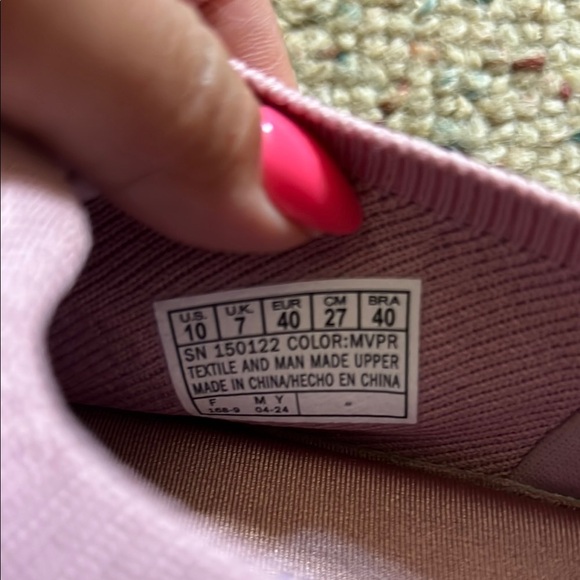 Skechers Pink Sneakers with Knit Texture and Memory Foam - Picture 2 of 6